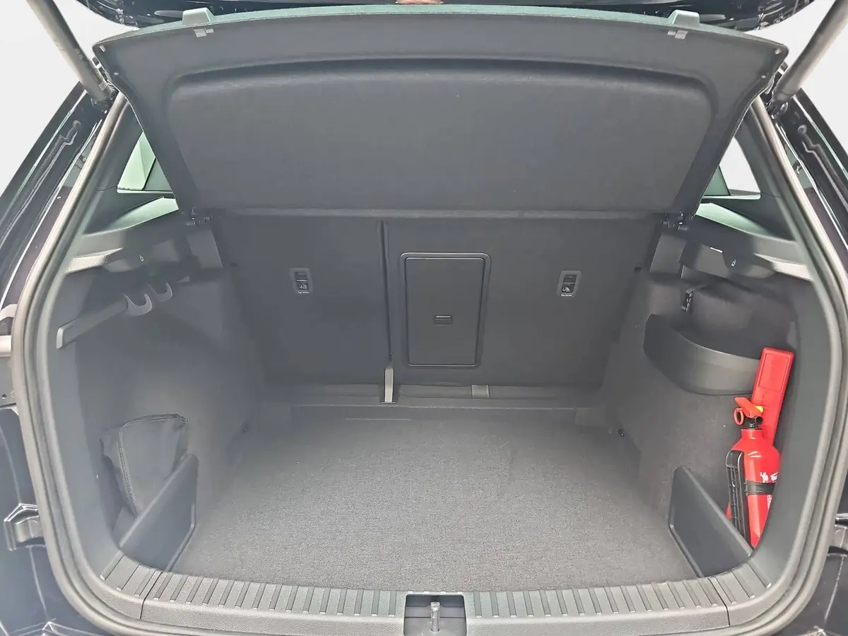 SKODA KAROQ 2.0 TSI DSG SPORTLINE 4X4 NAVI LED