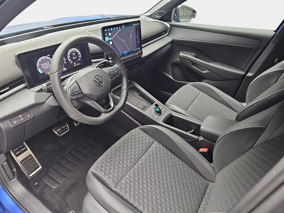 VW T-ROC 1.5 ETSI DSG R-LINE MATRIX AHK LM19