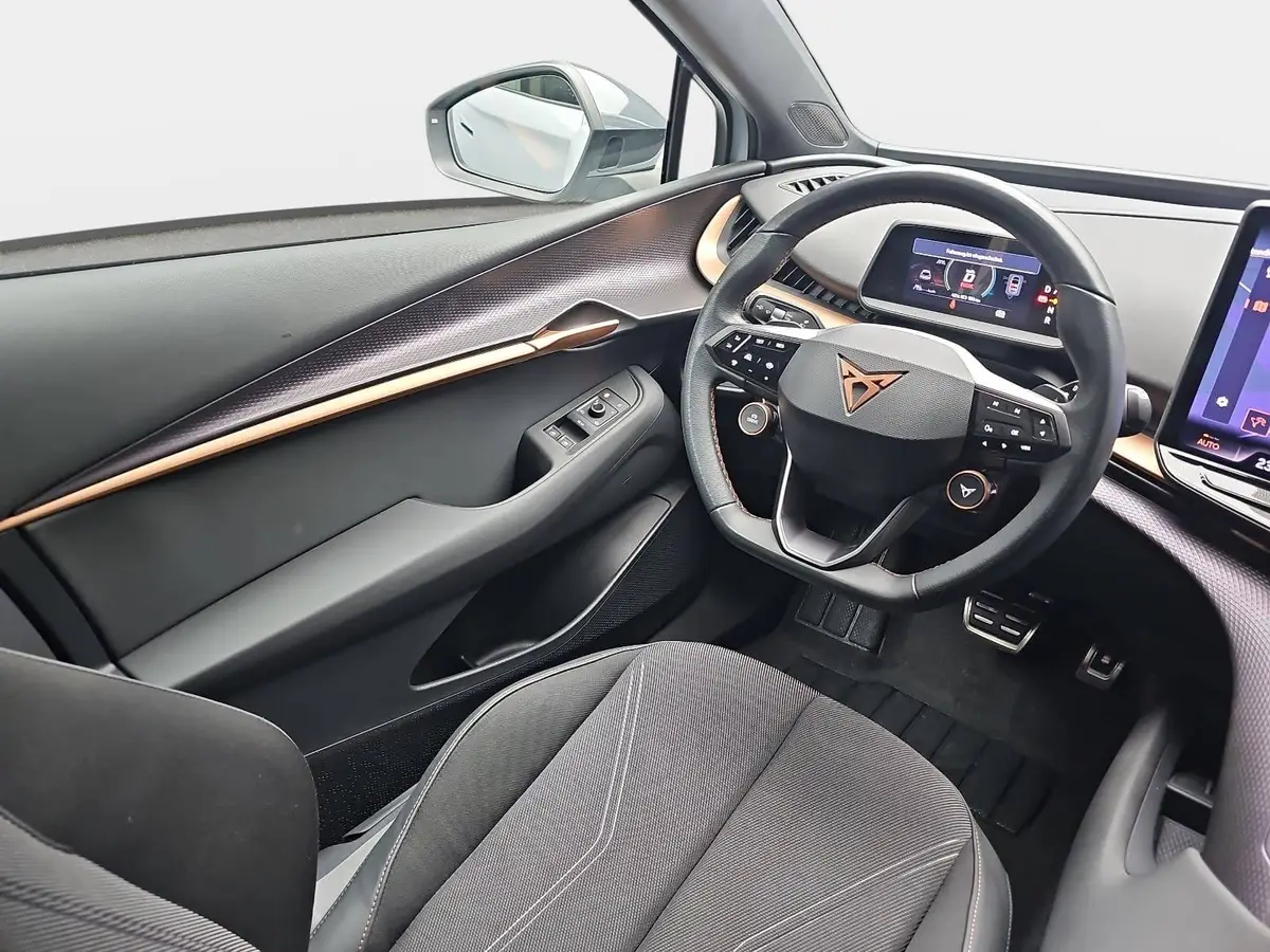 CUPRA TAVASCAN ENDURANCE (77 KWH) NAVI ACC