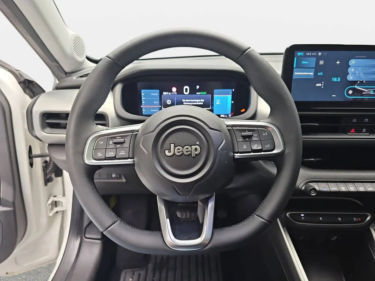 JEEP AVENGER AUTO. 51KWH ALTITUDE LED PANO LM17