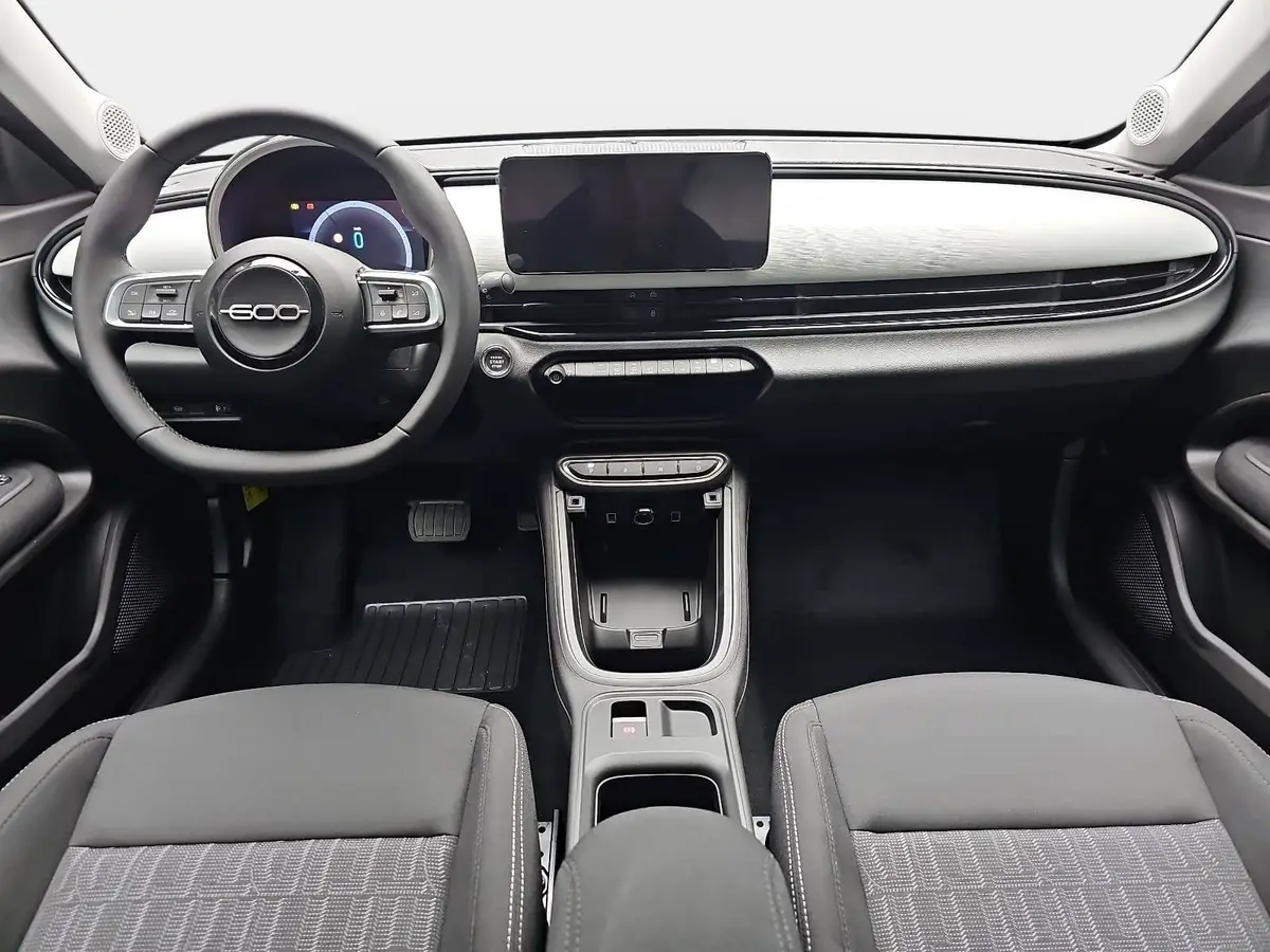 FIAT 600 1.2 T3 HYBRID DCT BUSINESS EDITION MJ26 ALLWETTERREIFEN