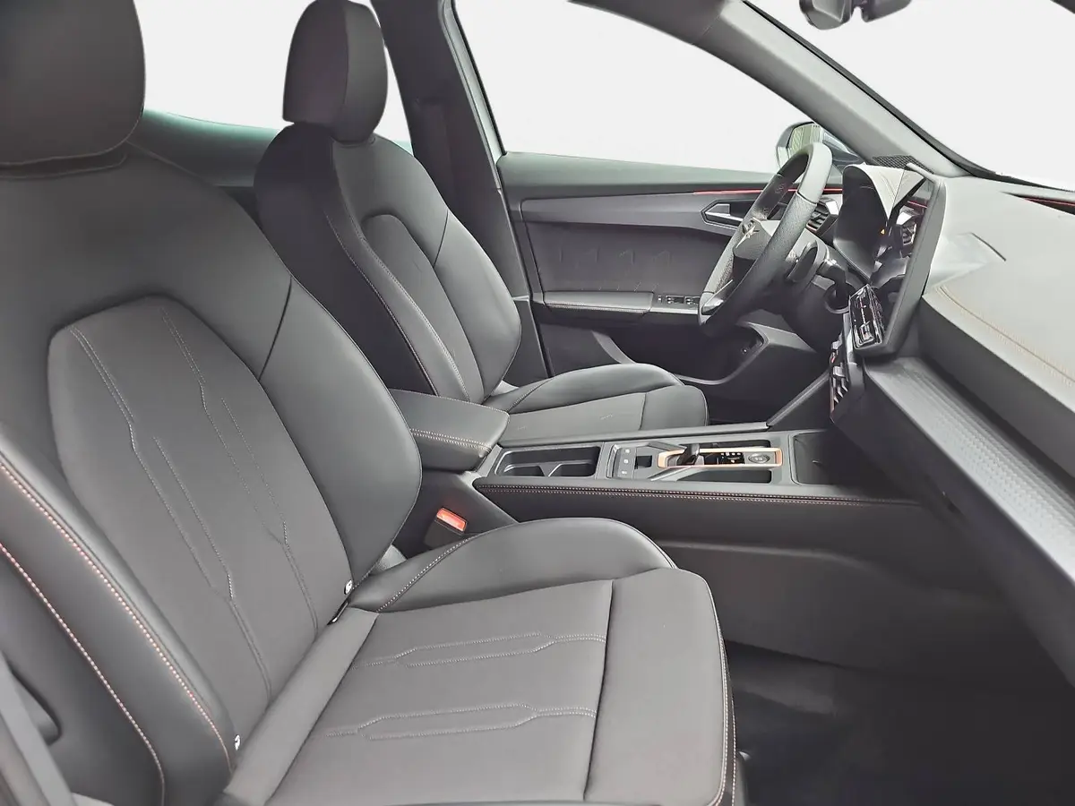 CUPRA FORMENTOR 1.5 ETSI DSG NAVI LED ACC SPURPAKET EL.HECKKL. KAM