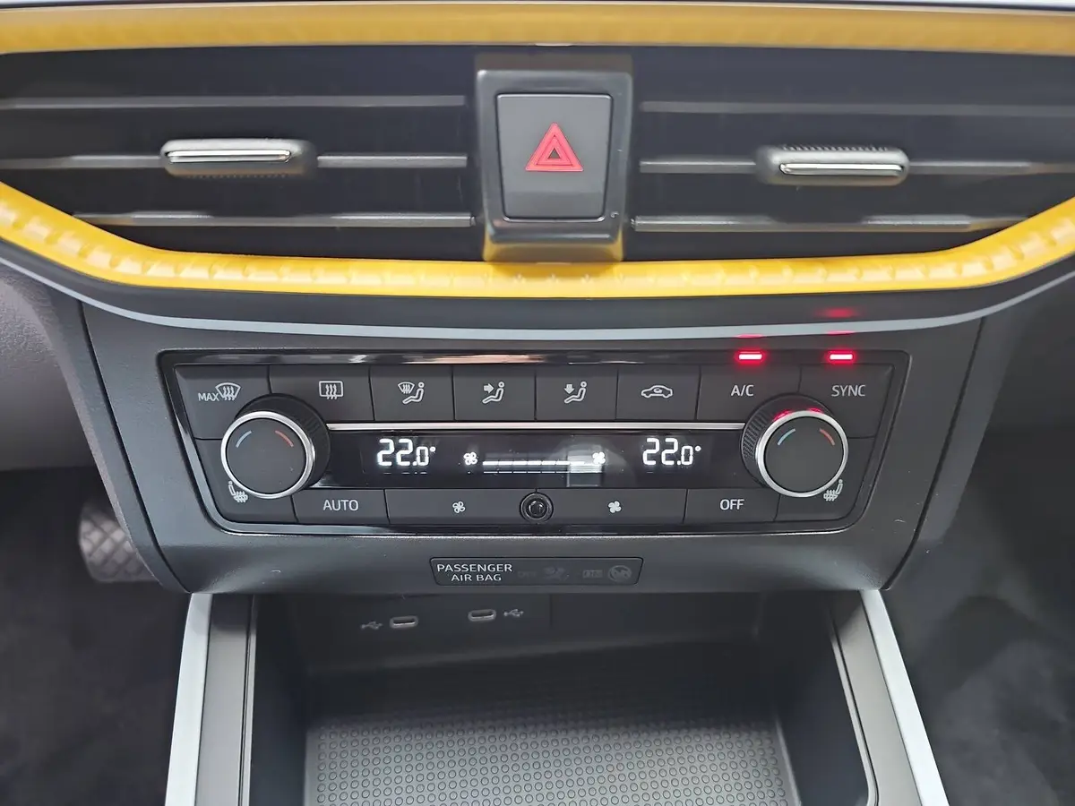 SEAT ARONA 1.0 TSI DSG STYLE LED KLIMAAUTO SMARTLINK PDC LM16