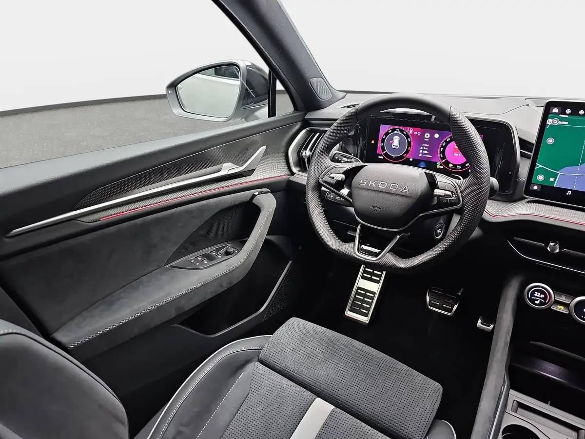 SKODA KODIAQ 1.5 TSI DSG SPORTLINE NAVI LED ACC WINTER 7-S KAME