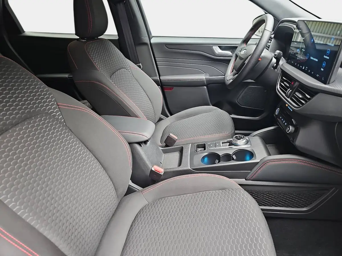 FORD KUGA 1.5 EB AUTO. ST-LINE NAVI LED KLIMAAUTO WINTER SIC