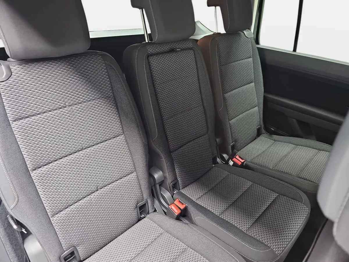 VW TOURAN 1.5 TSI DSG COMFORTLINE NAVI LED ACC SPUR WINTER 7