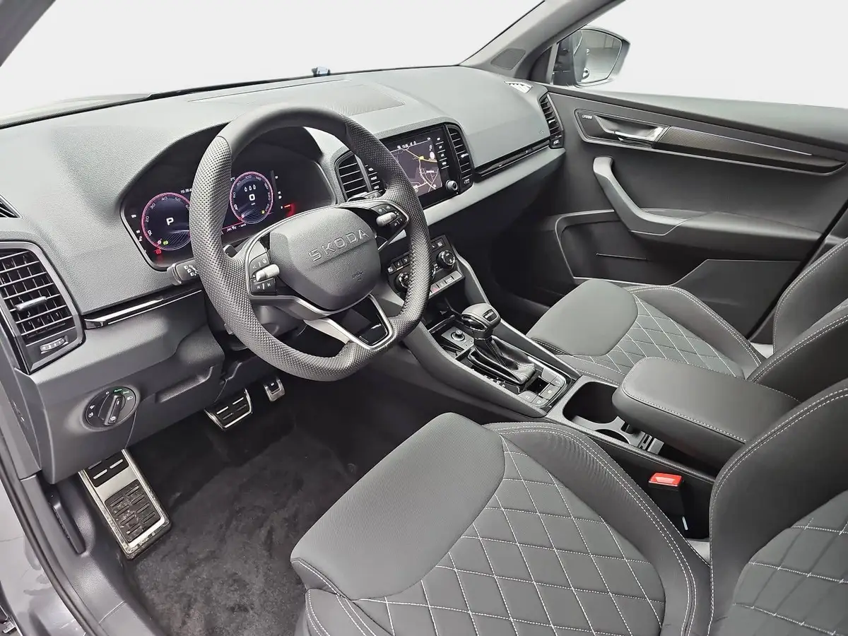 SKODA KAROQ 1.5 TSI DSG SPORTLINE NAVI LED-MATRIX PANO CANTON 