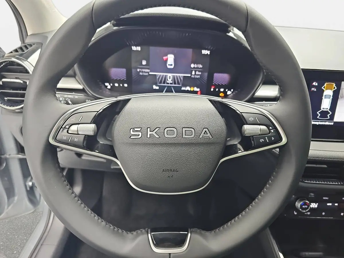 SKODA FABIA 1.0 TSI KLIMAAUTO LED SITZH. KAMERA