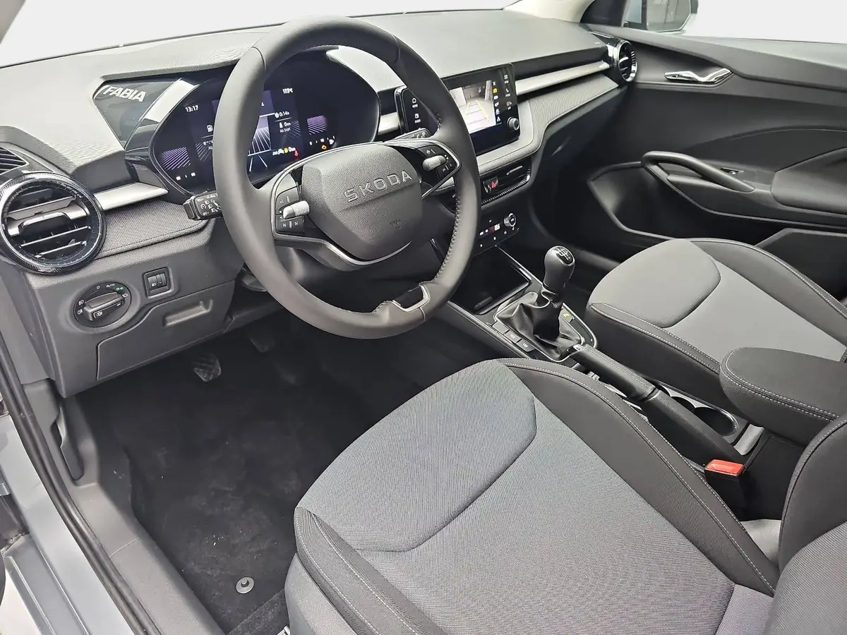 SKODA FABIA 1.0 TSI KLIMAAUTO LED SITZH. KAMERA