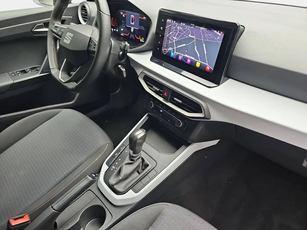 SEAT ARONA 1.0 TSI DSG STYLE NAVI GRA DAB LM