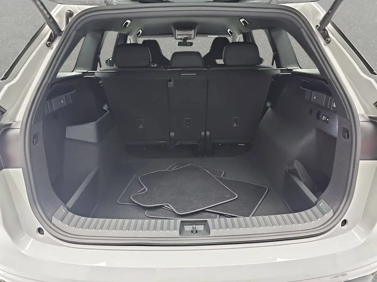 SKODA KODIAQ 1.5 TSI DSG SPORTLINE NAVI LED ACC WINTER KAMERA A