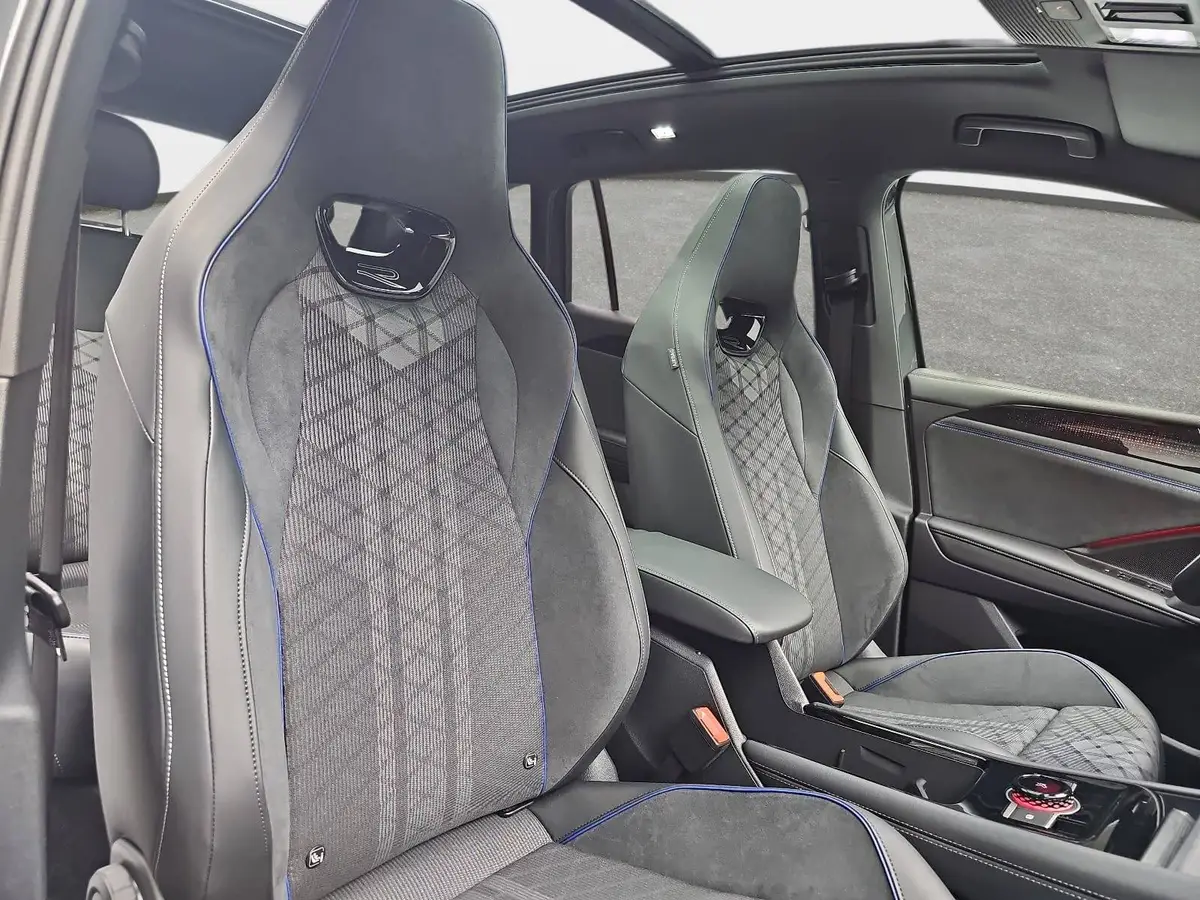 VW TIGUAN 1.5 ETSI DSG R-LINE NAVI LED PANO