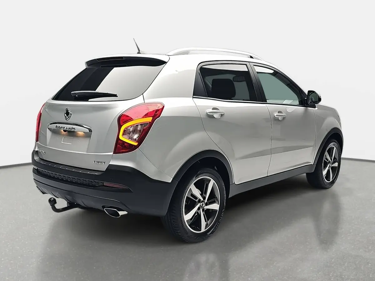 SSANGYONG KORANDO 2.2 SAPPHIRE 4X2 GRA WINTER LM