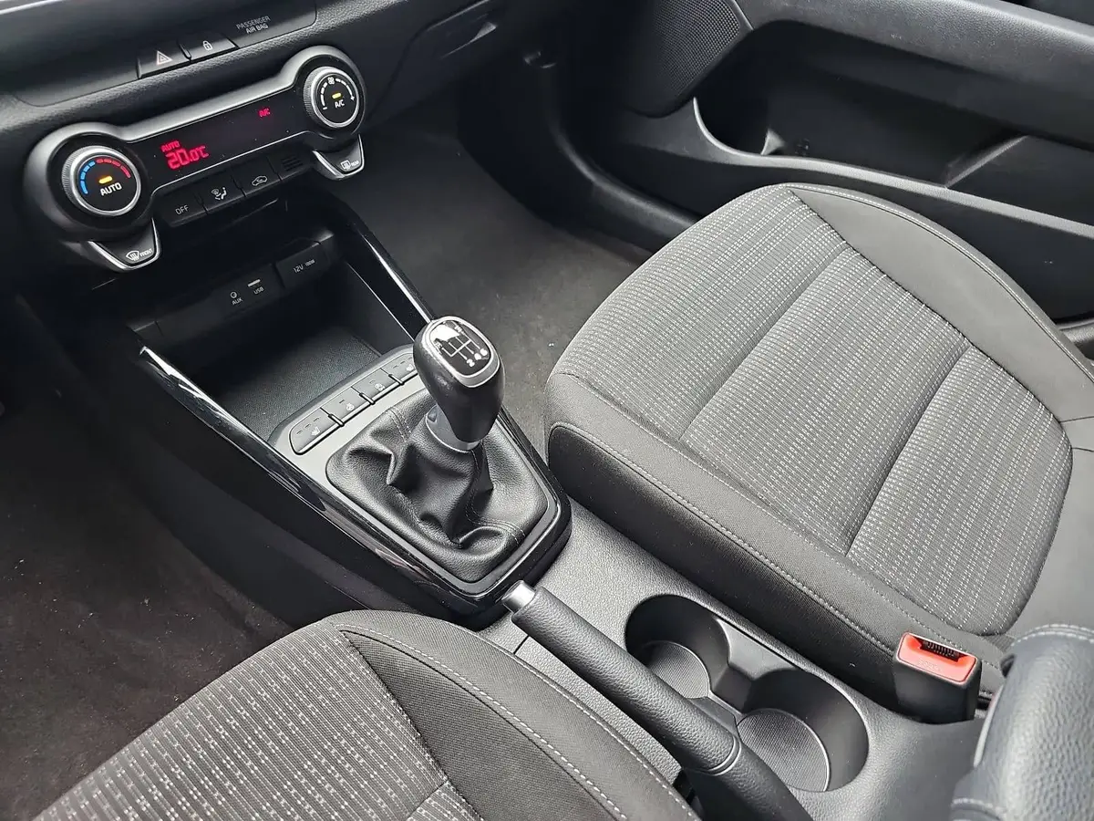 KIA STONIC 1.0 T-GDI VISION NAVI PDC KAMERA LM17