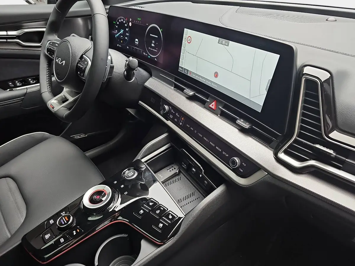 KIA SPORTAGE 1.6T PLUG-IN-HYBRID AUTO. GT-LINE DRIVEWISE GLASDACH SOUND