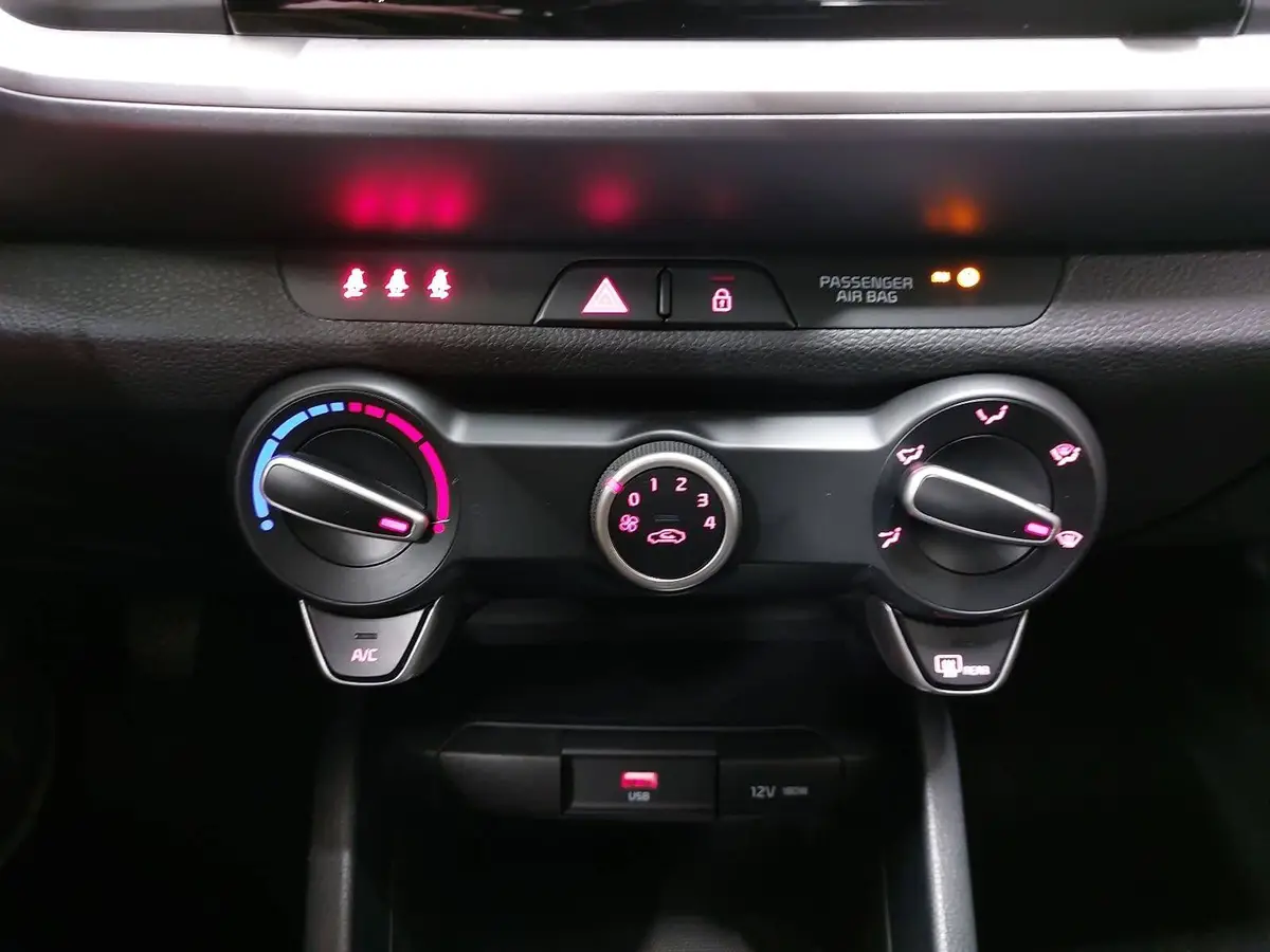 KIA STONIC 1.0 T-GDI 100 EDITION 7 WINTER