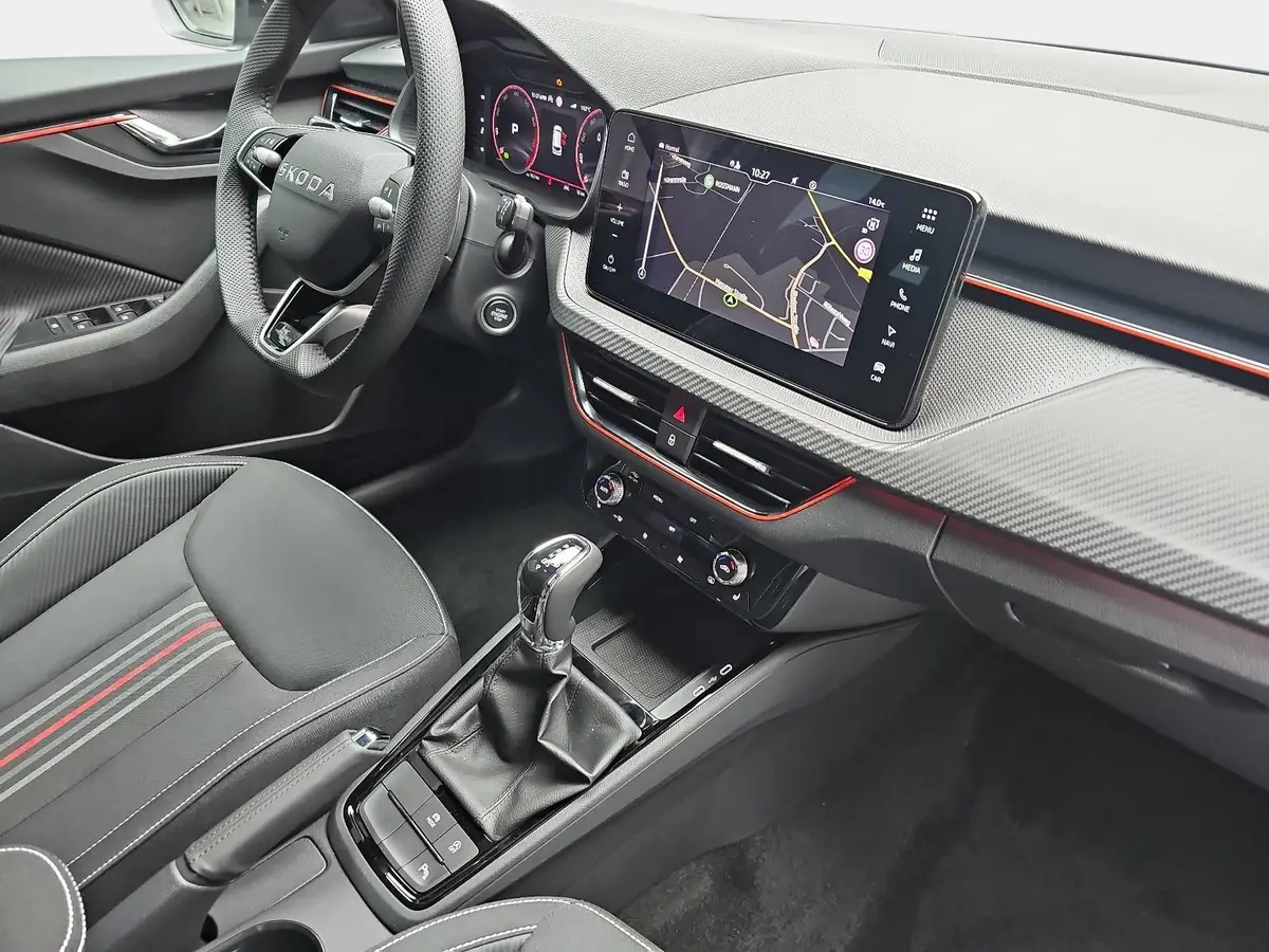 SKODA KAMIQ 1.5 TSI DSG MONTE CARLO NAVI MATRIX-LED PANO WINTE