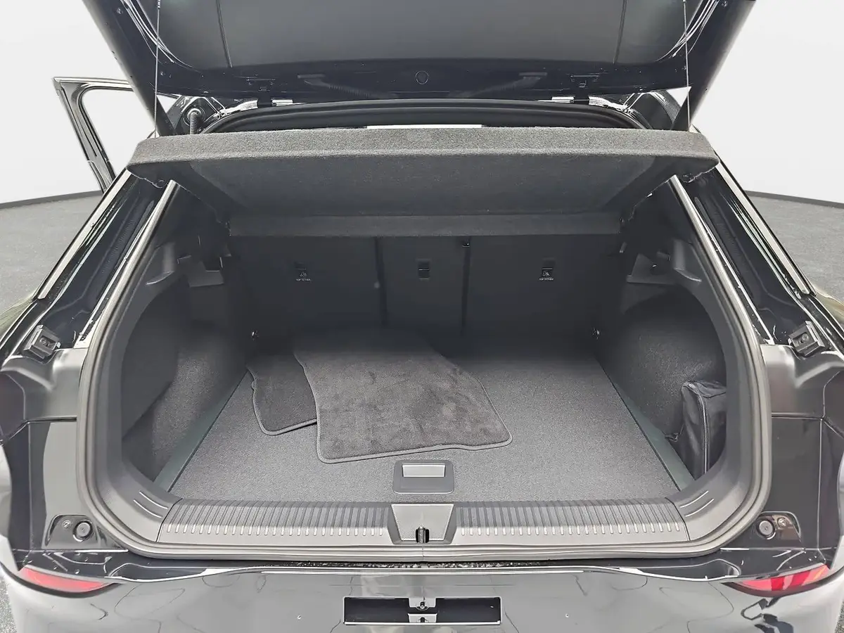 VW T-ROC 1.5 ETSI DSG R-LINE MATRIX PANO LM20