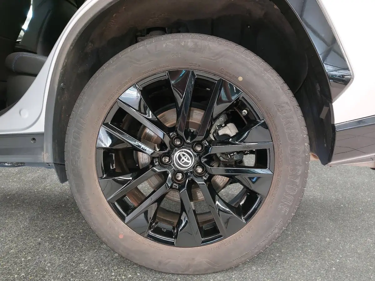 TOYOTA RAV 4 2.5 VVT-I HYBRID ECVT NAVI LED ACC WINTER PANO 360