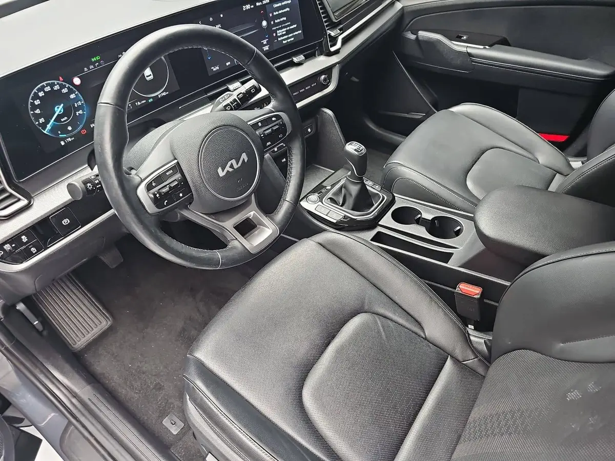 KIA SPORTAGE 1.6 T-GDI 160 48V 2WD ULTIMATE LEDER