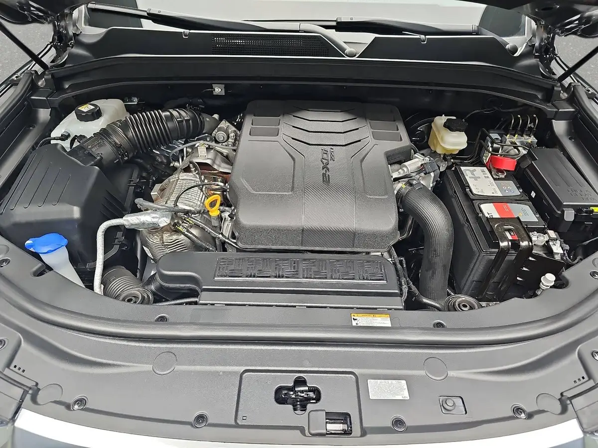 KGM REXTON 2.2 DIESEL 4WD LUX AUTOMATIK 7-SITZER