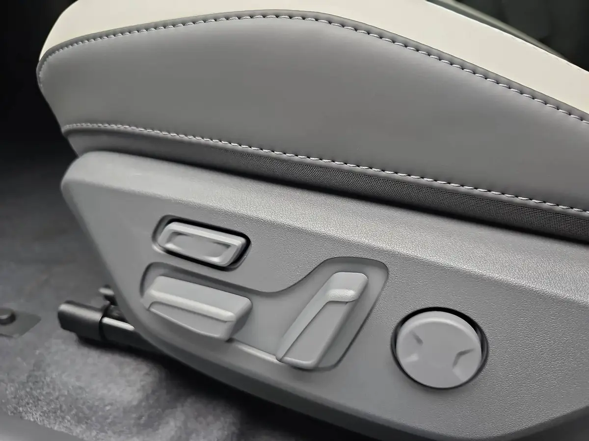 KIA EV3 81.4 KWH GT-LINE MJ27 DRIVEWISE-PARK-PRO KOMFORT GLASDACH