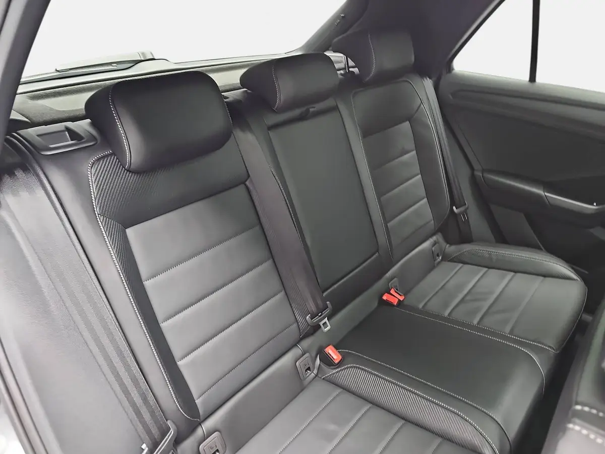 VW T-ROC 2.0 TDI DSG R-LINE NAVI LED MATRIX PANO ACC DCC AH