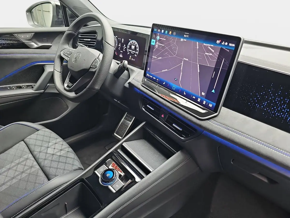 VW TIGUAN 2.0 TDI DSG R-LINE NAVI LED PANO