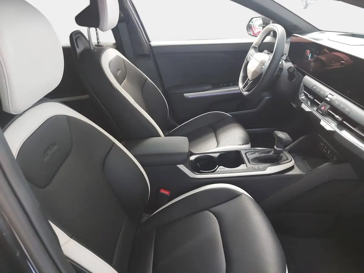 KIA K4 SW 1.6 T-GDI 180 PS DCT7 GT-LINE MJ26 DW-PARK-PRO SITZ SOUND DESIGN