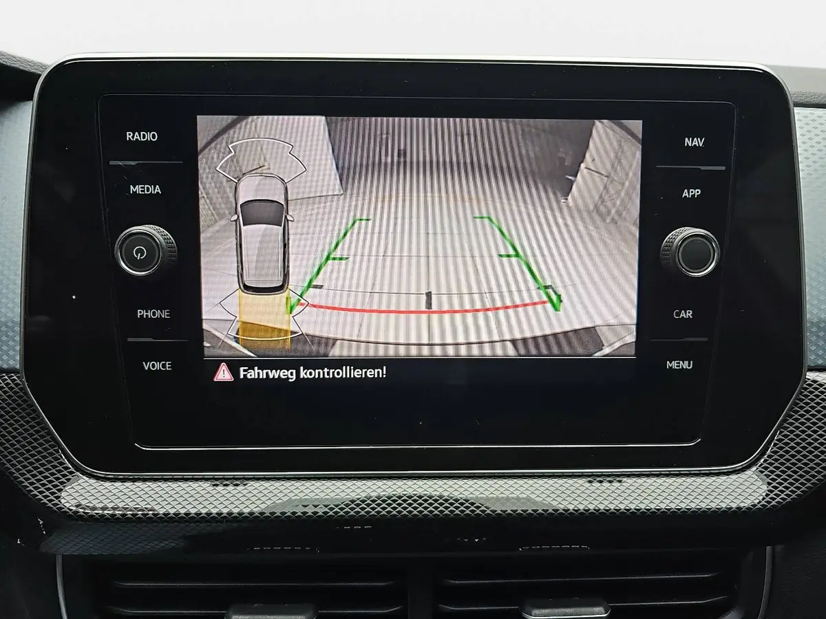VW T-CROSS 1.0 TSI GOAL NAVI LED KLIMAAUTO ACC P-ASSIST WINTE