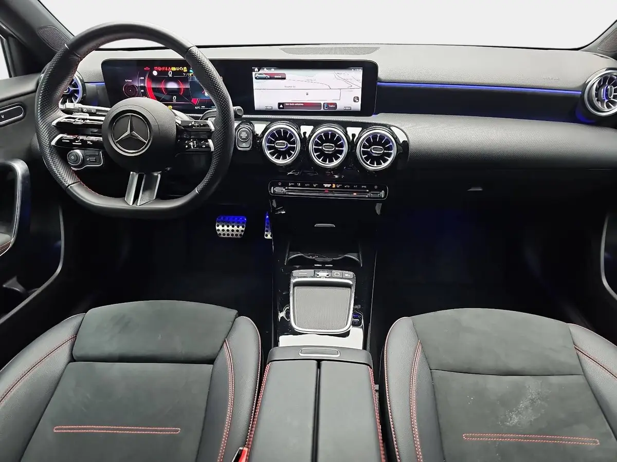 MERCEDES-BENZ A 180 DCT AMG LINE NAVI LED MBUX WINTER KAMERA LM18