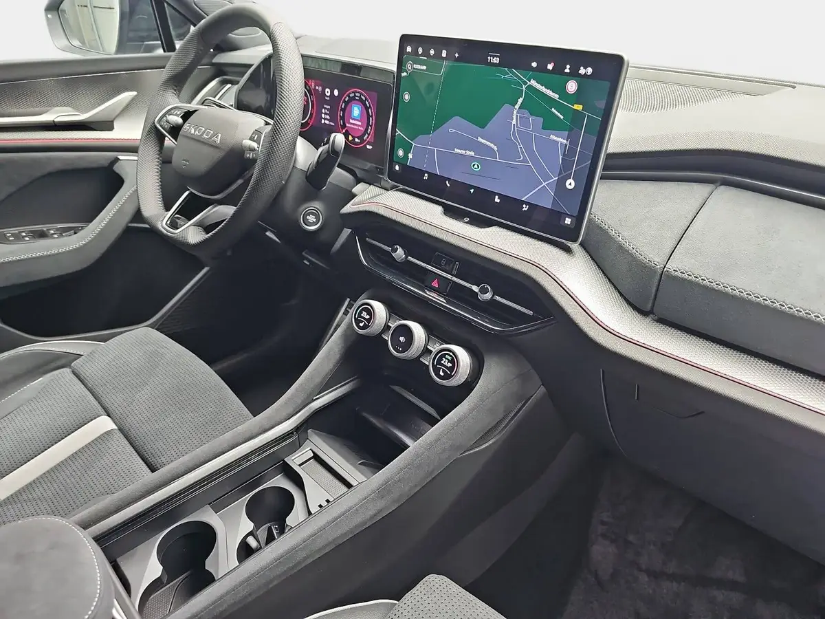 SKODA KODIAQ 2.0 TSI DSG SPORTLINE 4X4 HUD AHK