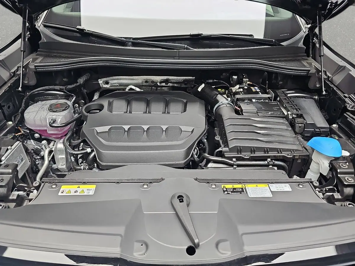 SKODA KODIAQ 2.0 TSI DSG SPORTLINE 4X4 PANO LED AHK
