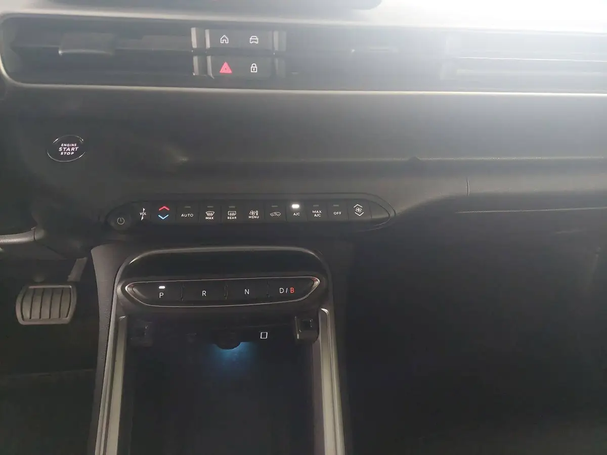 JEEP AVENGER AUTO. 51KWH SUMMIT LED ACC KAMERA