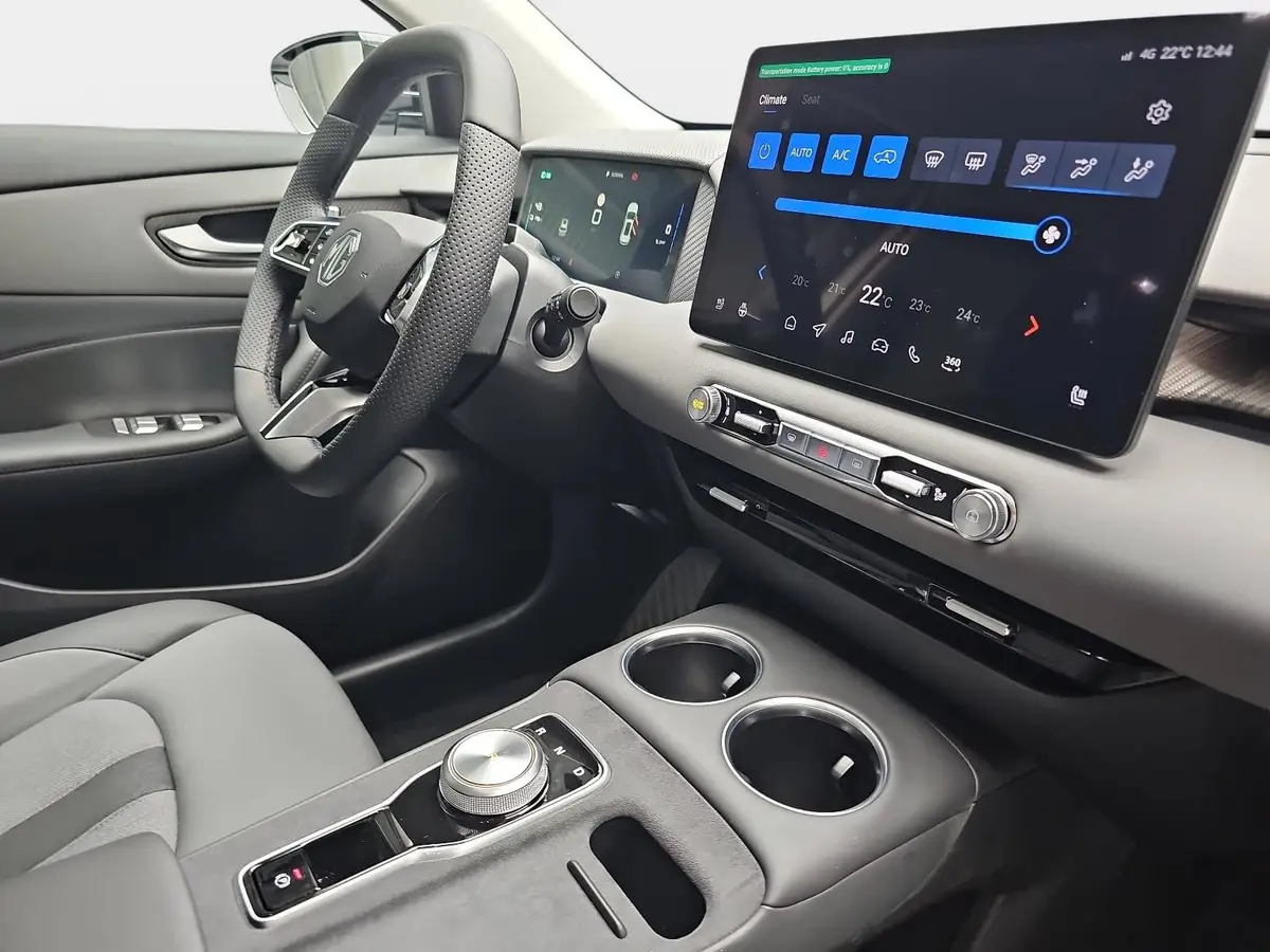 MG S5 EV 64 KWH MY25 LUXURY