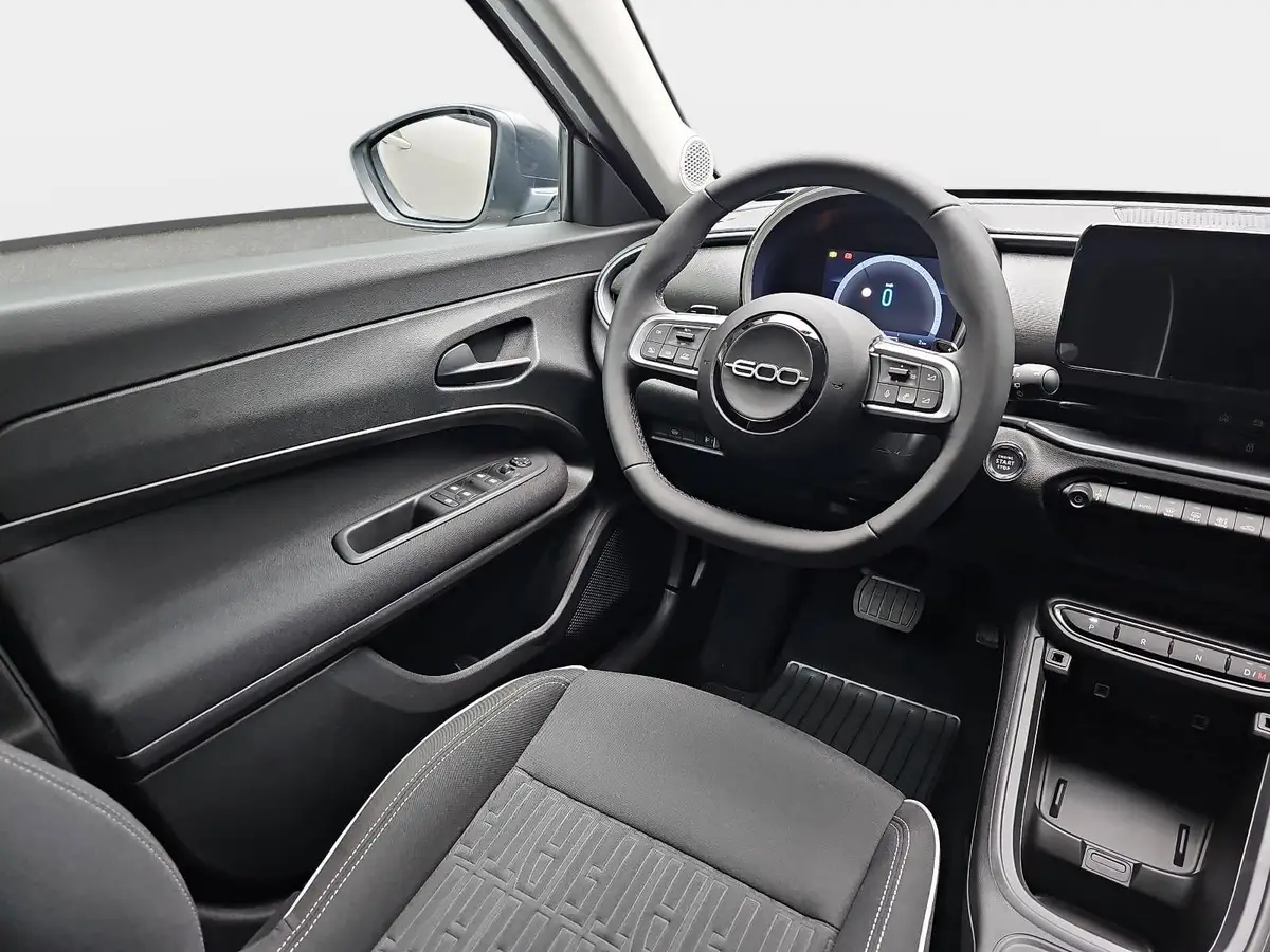 FIAT 600 1.2 T3 HYBRID DCT BUSINESS EDITION MJ26