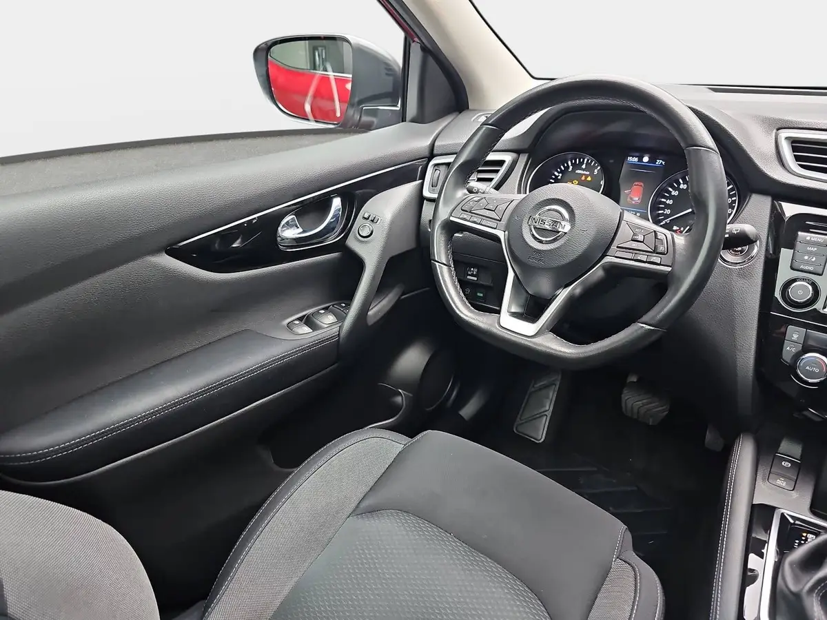 NISSAN QASHQAI 1.3 DIG-T DCT ZAMA NAVI WINTER LM18 PANO