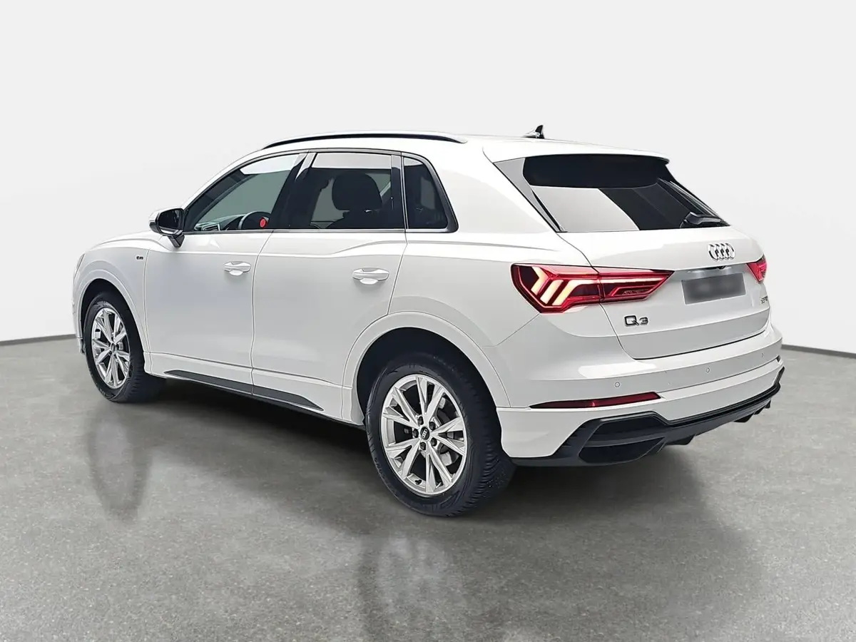 AUDI Q3 35 TFSI S-TRONIC S LINE LED KAMERA LM