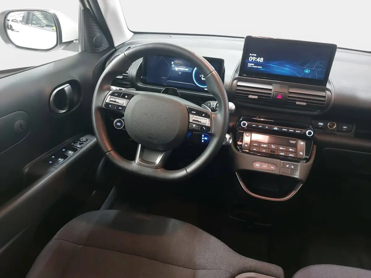HYUNDAI INSTER ELEKTRO 42 KWH TREND 2WD NAVI LM