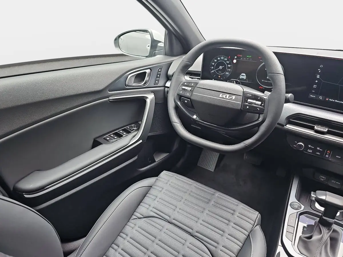KIA XCEED 1.6 T-GDI 150 DCT SPIRIT MJ27 SOUND SITZ ADVANCED