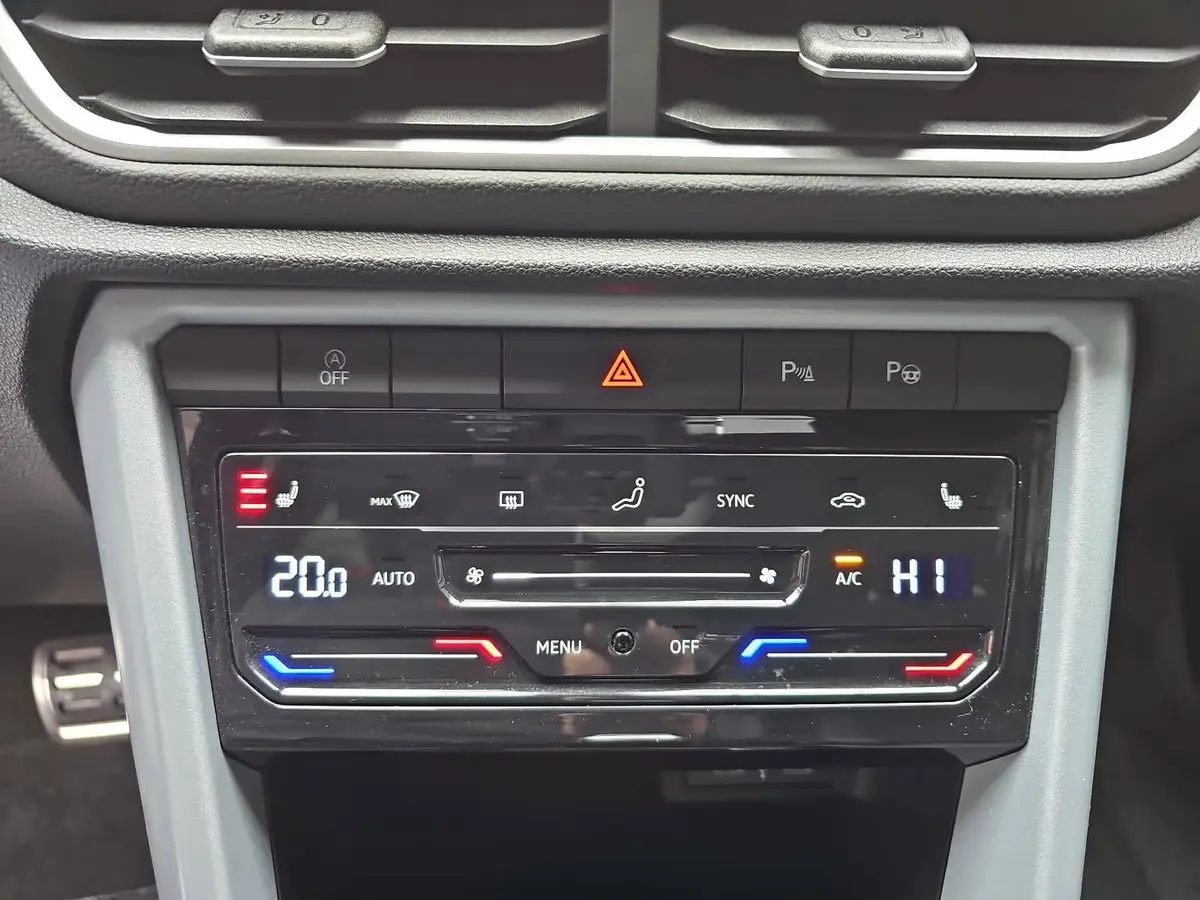 VW T-ROC 1.5 TSI DSG GOAL NAVI LED KLIMAAUTO ACC KAMERA AHK