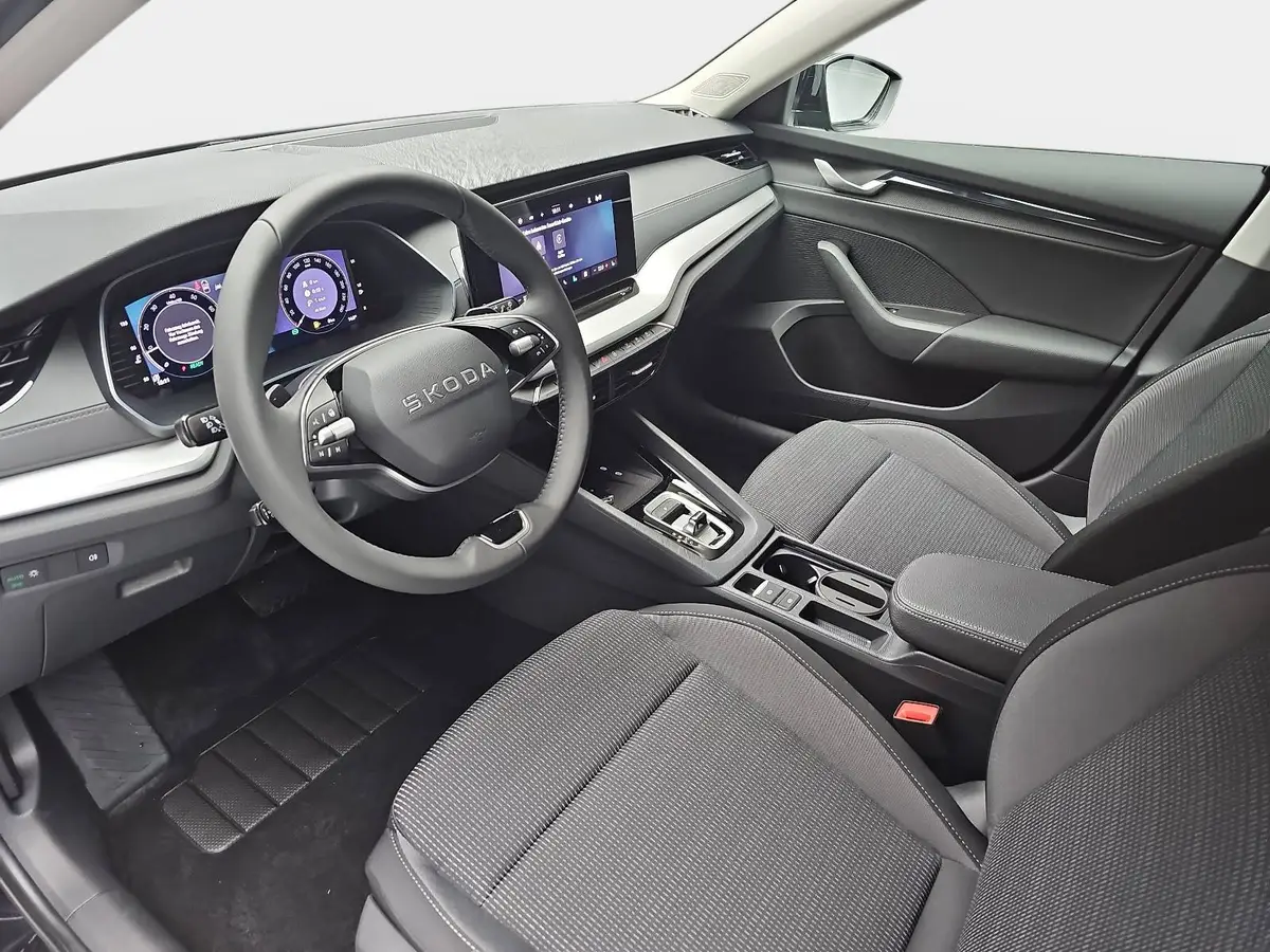 SKODA OCTAVIA COMBI 1.5 TSI DSG 130 JAHRE KLIMAAUTO LED SMARTLINK KAME