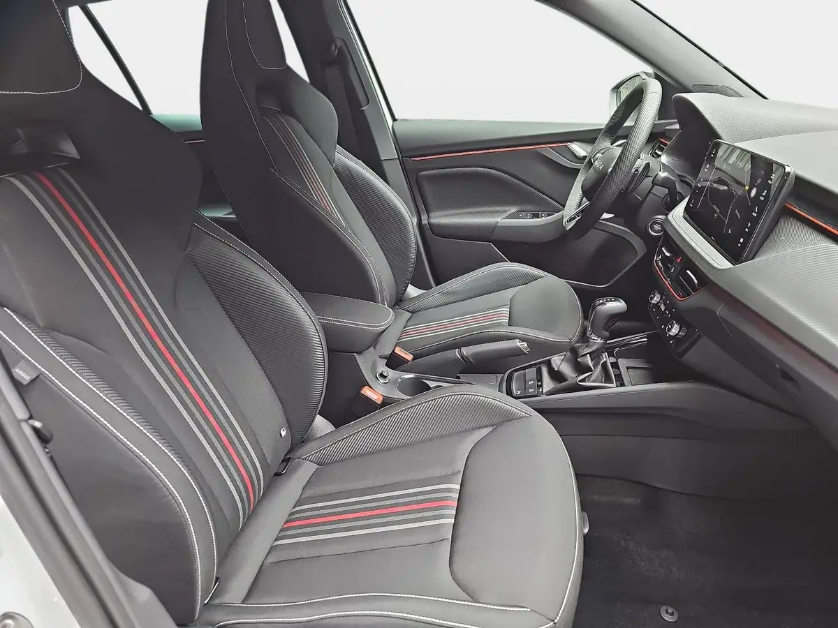 SKODA KAMIQ 1.5 TSI DSG MONTE CARLO NAVI MATRIX-LED PANO WINTE