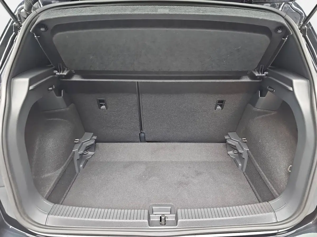 VW T-CROSS 1.5 TSI DSG R-LINE IQ-LED KLIMA DAB WINTER KAMERA 