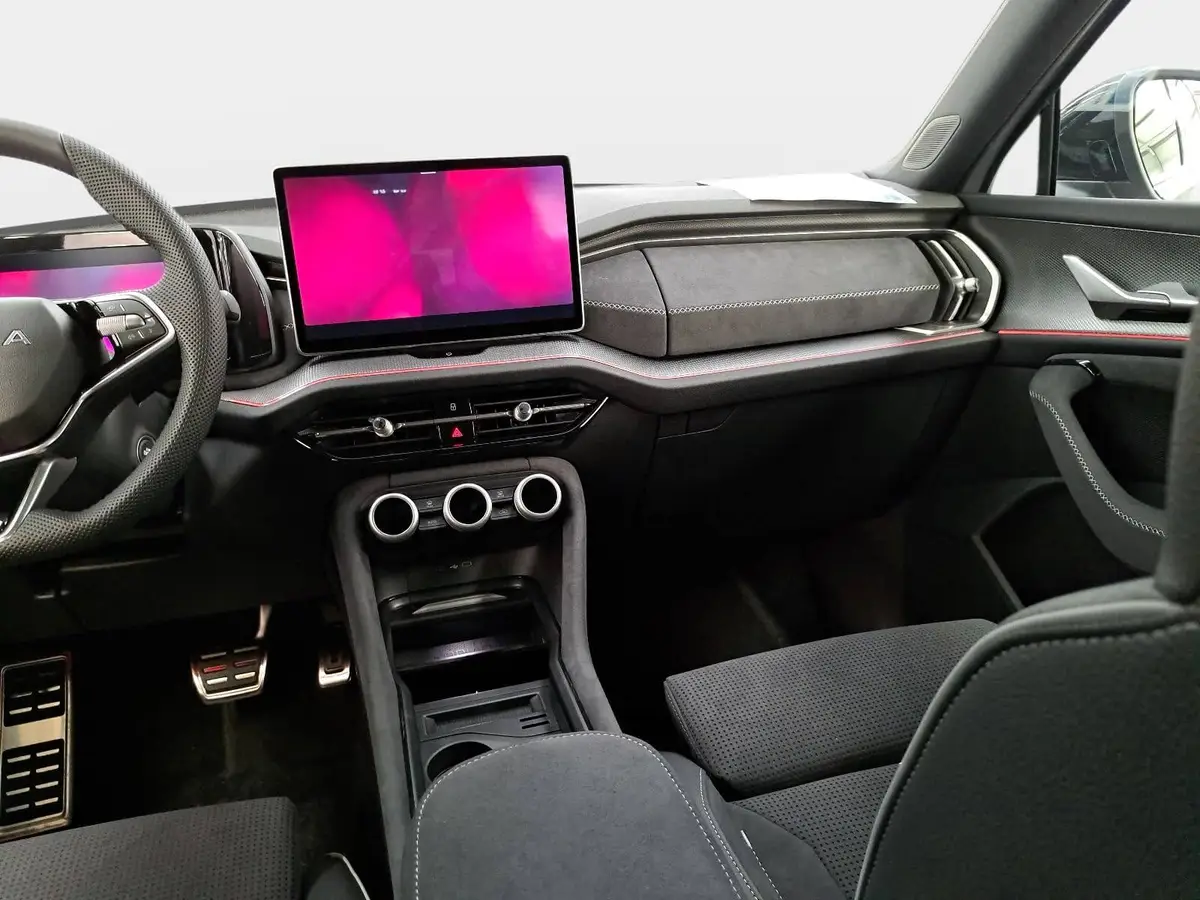 SKODA KODIAQ 1.5 TSI DSG SPORTLINE NAVI LED ACC PANO WINTER AHK