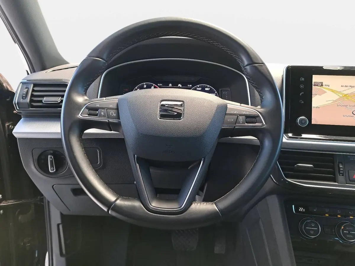 SEAT TARRACO 1.5 TSI OPF DSG STYLE 7-SITZER NAVI VOLL-LED LM18