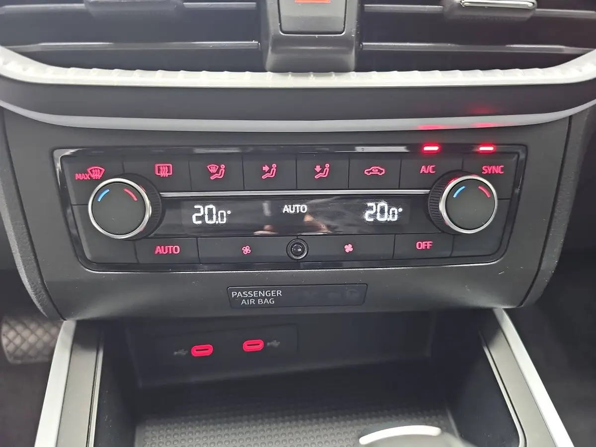 SEAT ARONA 1.0 TSI DSG STYLE LED LANE FULLLINK PDC LM