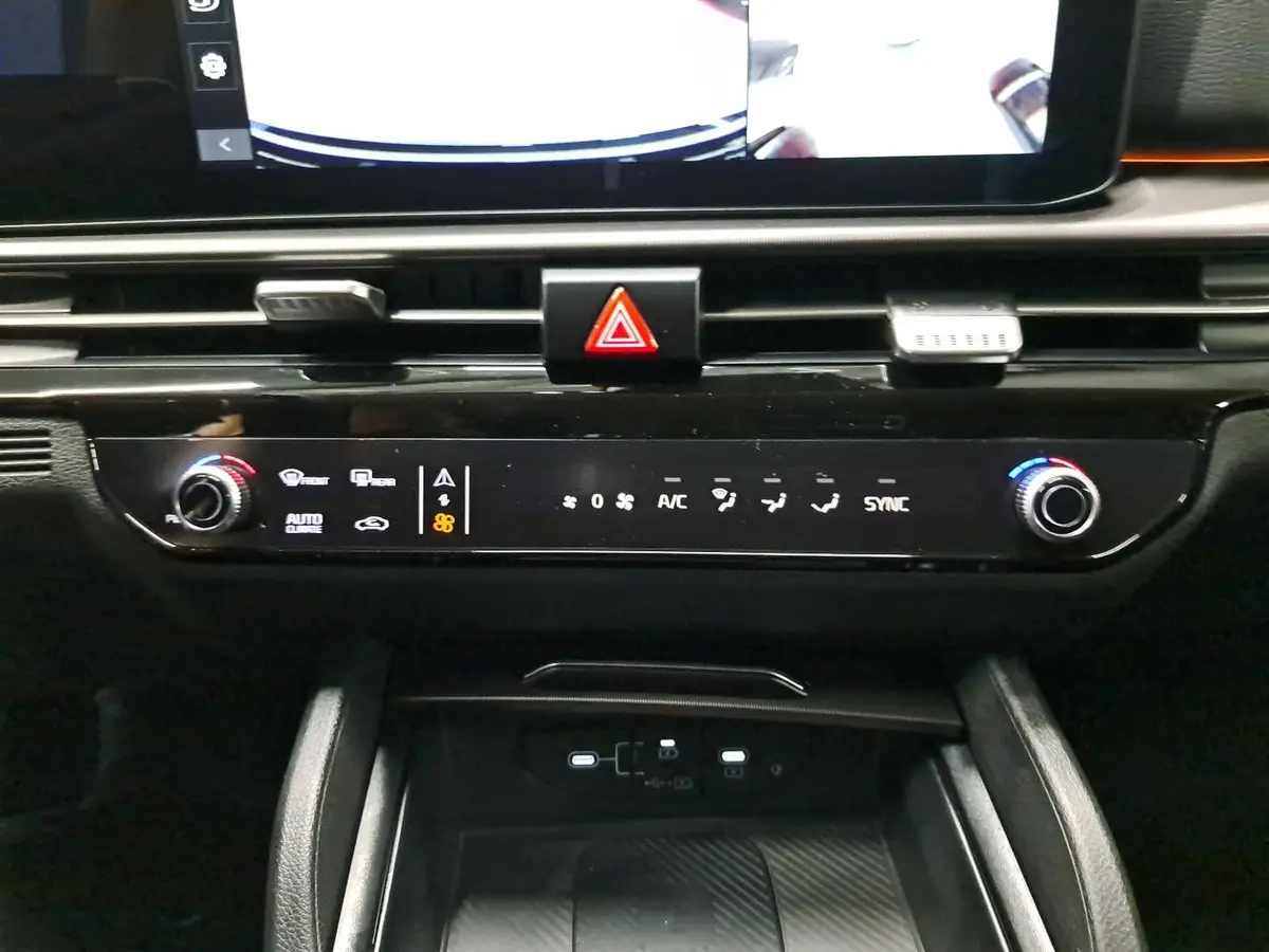 KIA SPORTAGE 1.6 T-GDI 150 2WD DCT SPIRIT MJ26 DRIVEWISE SOUND