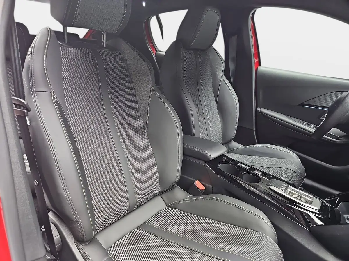 PEUGEOT 208 1.2 HYBRID 110 E-DSC6 GT KLIMA LED MIRROR-SCREEN K