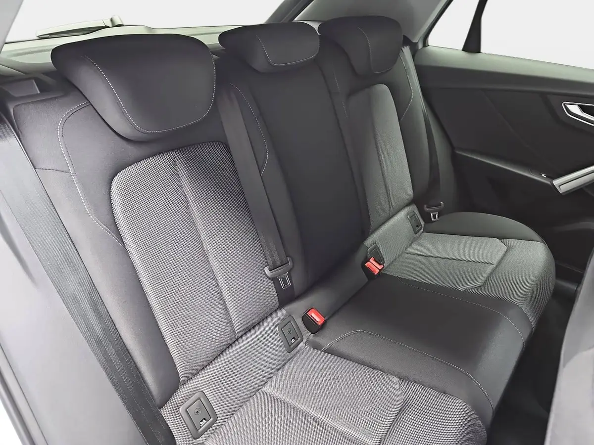 AUDI Q2 35 TFSI S-TRONIC S LINE NAVI LED ACC EL.HECKKL. WI